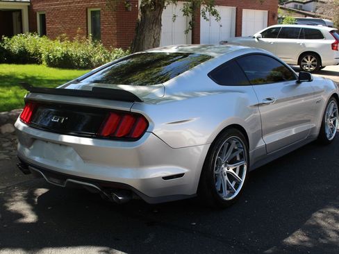 Used 2016 Ford Mustang GT Premium image 6