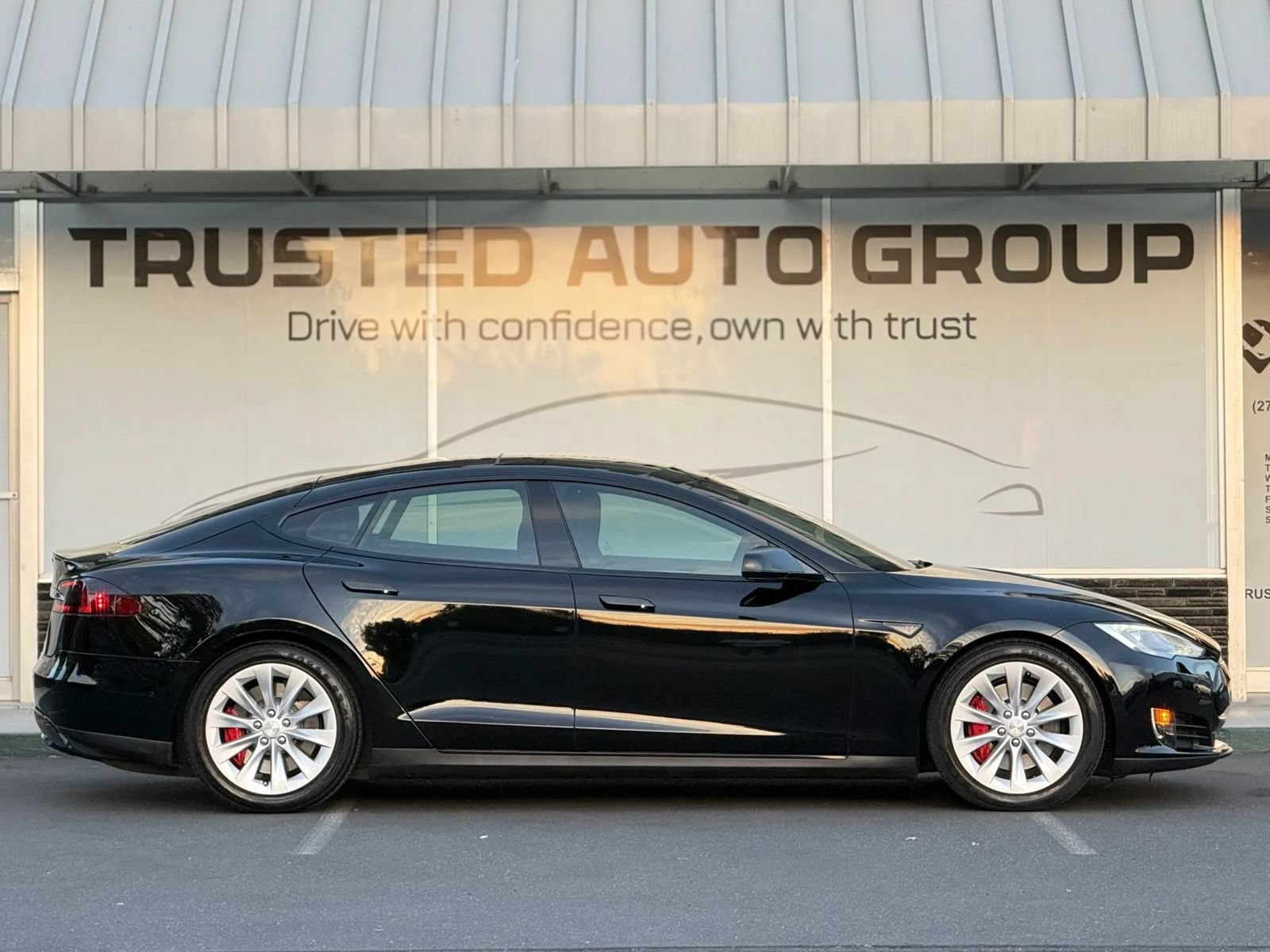 Used 2016 Tesla Model S 90D AWD/4WD image 5