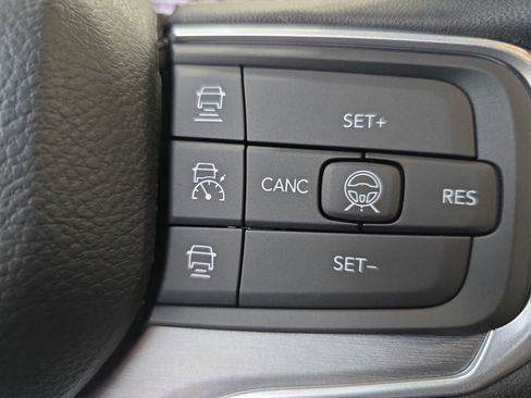 New 2026 Jeep Grand Wagoneer L Limited AWD/4WD image 18