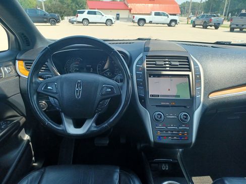 Used 2019 Lincoln MKC Reserve w/ MKC Technology Package AWD/4WD image 13