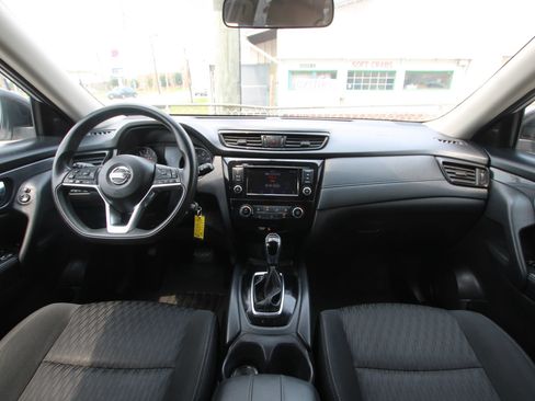 Used 2018 Nissan Rogue S AWD/4WD image 13