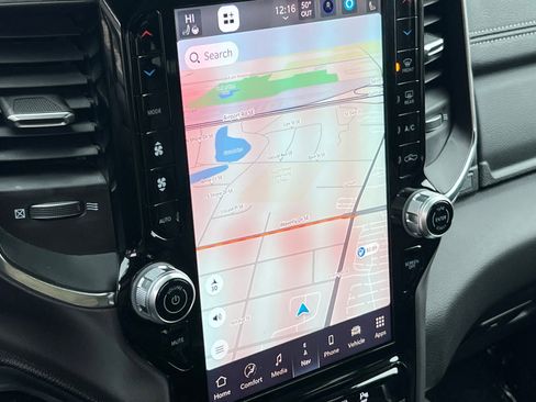 Used 2025 RAM 1500 Laramie image 17