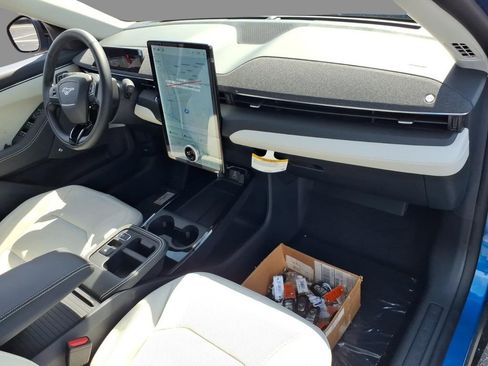 New 2026 Ford Mustang Mach-E Premium image 12