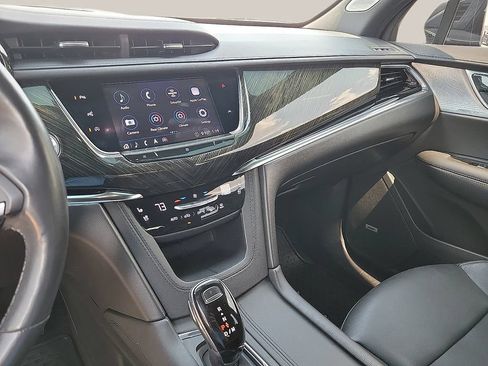 Used 2020 Cadillac XT6 Premium Luxury AWD/4WD image 20