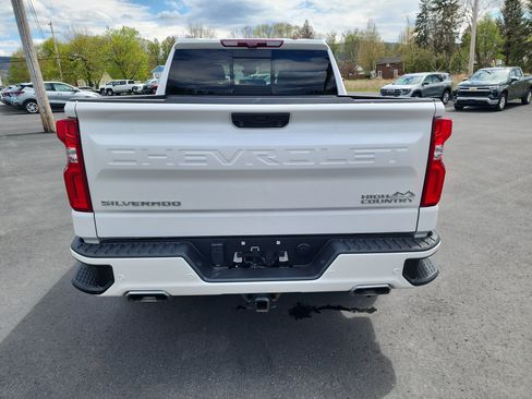 Certified 2023 Chevrolet Silverado 1500 High Country w/ Technology Package AWD/4WD image 7