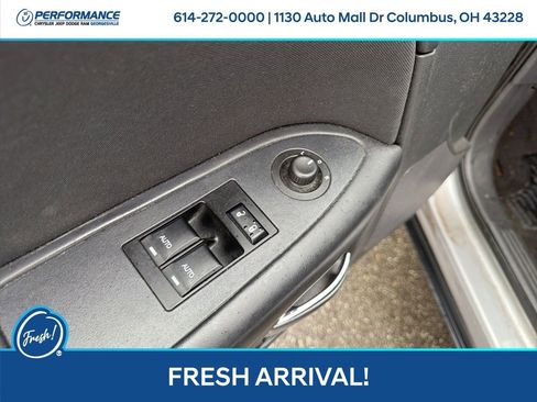 Used 2013 Dodge Challenger SXT RWD image 15