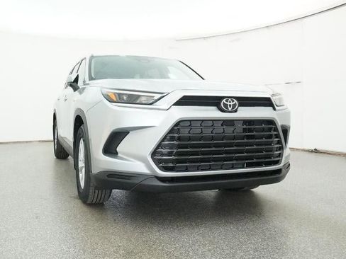 New 2026 Toyota Grand Highlander XLE image 30