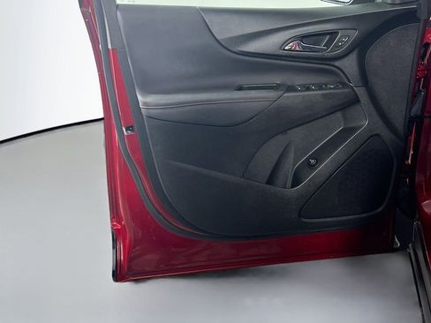 Used 2022 Chevrolet Equinox RS image 17