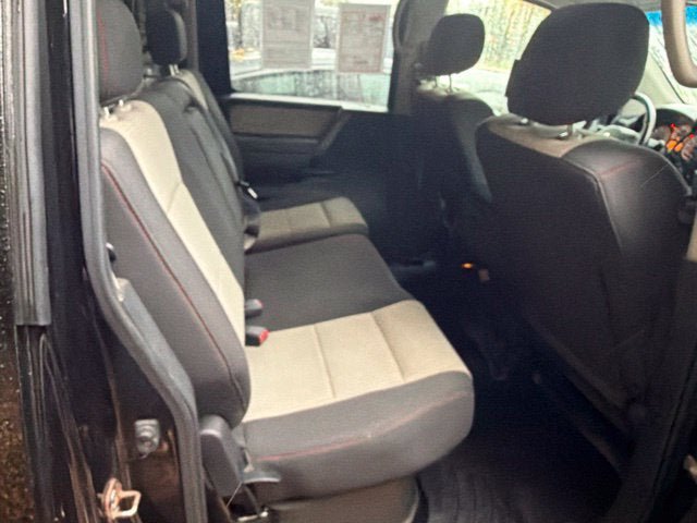 Used 2008 Nissan Titan LE AWD/4WD image 29