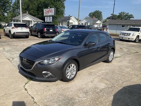 Used 2015 MAZDA MAZDA3 i Touring w/ Technology Package FWD image 6