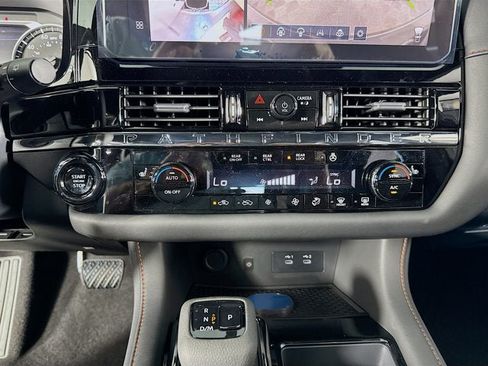 New 2026 Nissan Pathfinder Rock Creek w/ Rock Creek Premium Package AWD/4WD image 14
