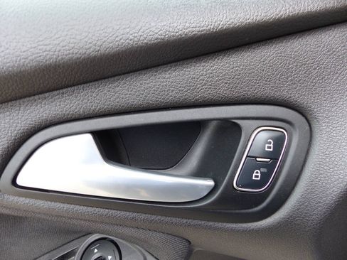 Used 2018 Ford Focus ST w/ Equipment Group 402A FWD image 30