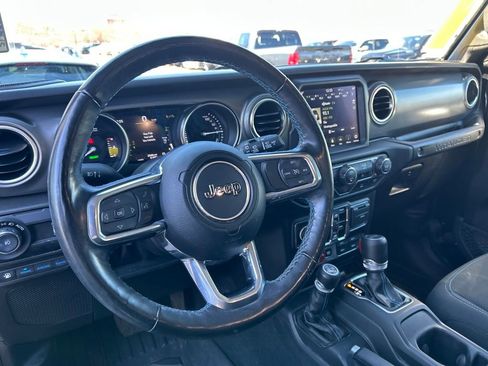 Used 2023 Jeep Wrangler Unlimited Rubicon 4xe w/ Cold Weather Group AWD/4WD image 38