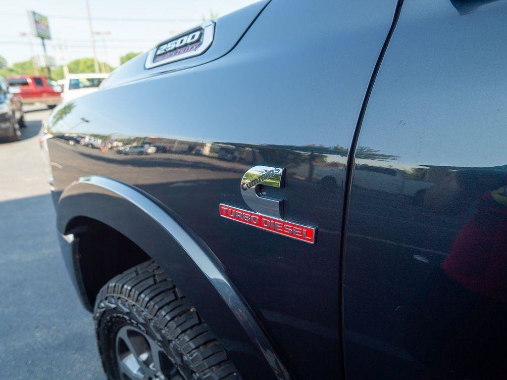 Used 2019 RAM 2500 Limited AWD/4WD image 9