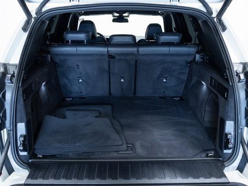 Used 2025 BMW X5 xDrive40i w/ M Sport Package image 9
