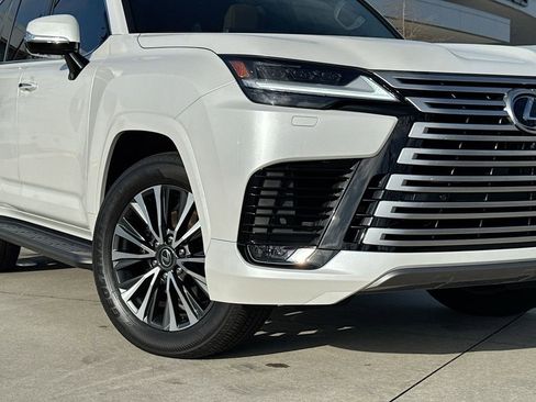 Used 2024 Lexus LX 600 4WD w/ Interior Upgrade Package image 9