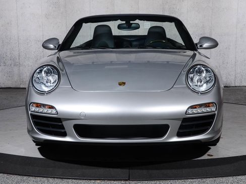 Used 2010 Porsche 911 Carrera S image 10