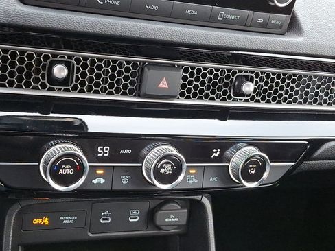 Certified 2025 Honda Civic Sport image 15