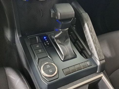 Used 2025 Toyota Tacoma SR5 image 31