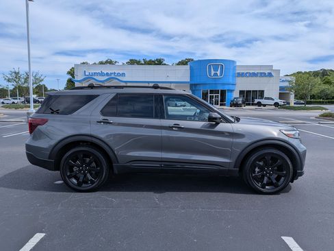 Used 2023 Ford Explorer ST-Line w/ Class IV Trailer Tow Package RWD image 2