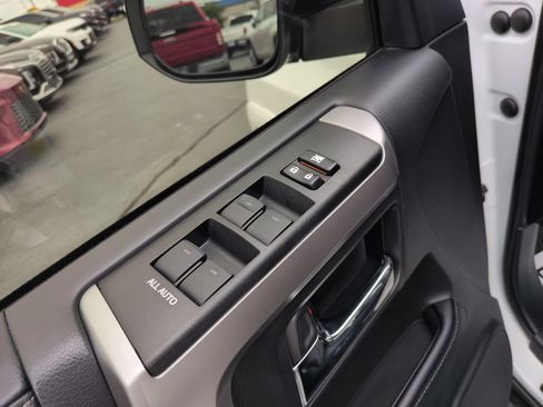 Certified 2024 Toyota 4Runner SR5 Premium w/ Moonroof Package AWD/4WD image 11
