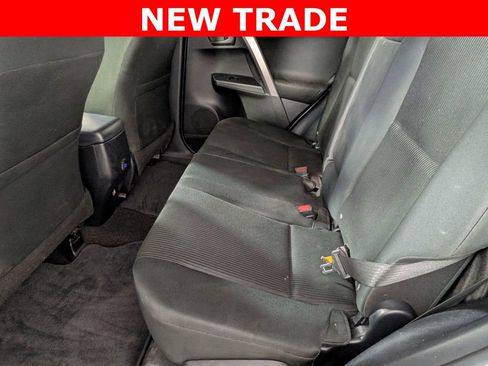 Used 2018 Toyota RAV4 LE image 24