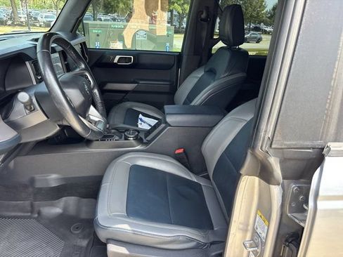 Used 2023 Ford Bronco Outer Banks AWD/4WD image 16