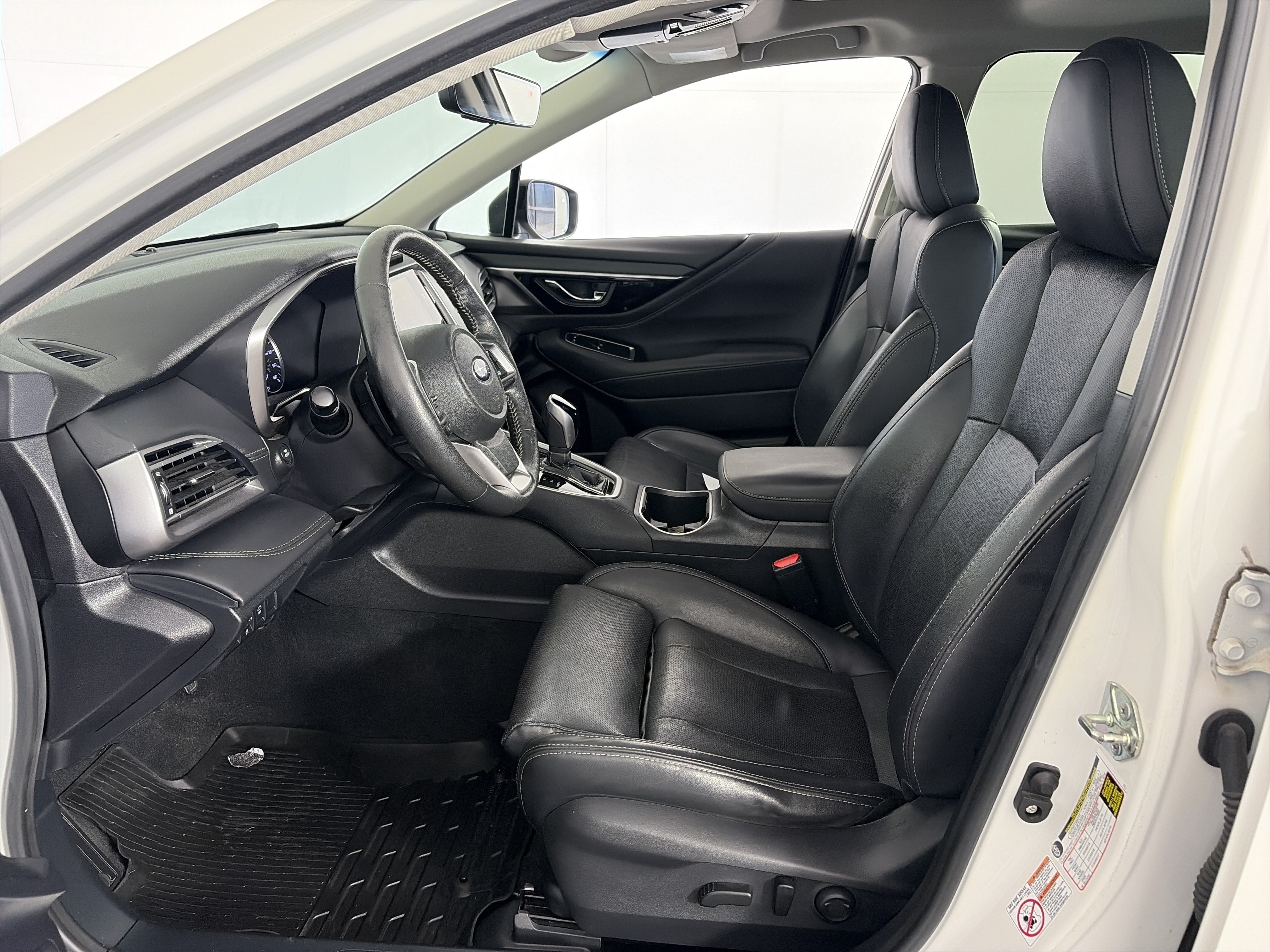 Used 2020 Subaru Outback Limited w/ Popular Package #2 AWD/4WD image 6