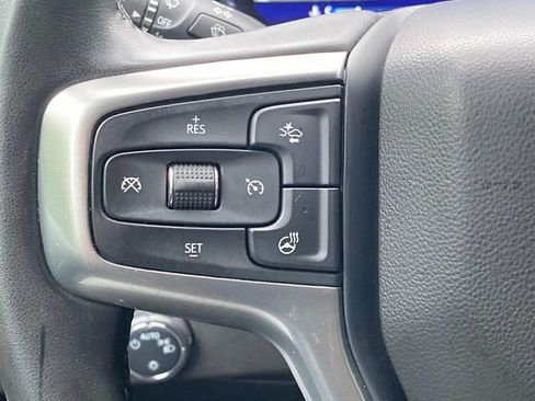 Used 2023 Chevrolet Silverado 1500 LT AWD/4WD image 19