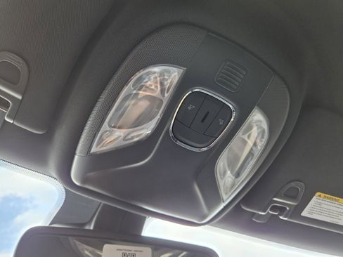 New 2026 Jeep Compass Latitude image 35