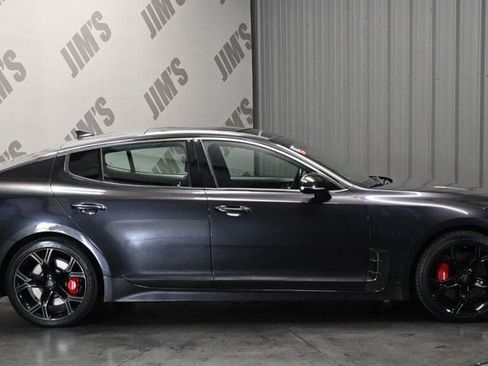 Used 2020 Kia Stinger GT2 RWD image 4