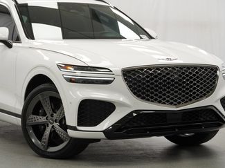 Used 2023 Genesis GV70 2.5T w/ Sport Prestige Package AWD/4WD video 3