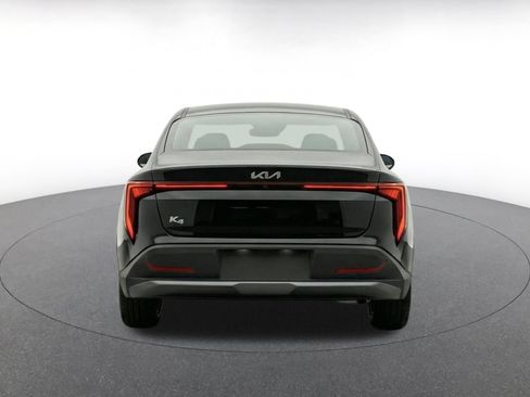 Used 2025 Kia K4 FWD image 8