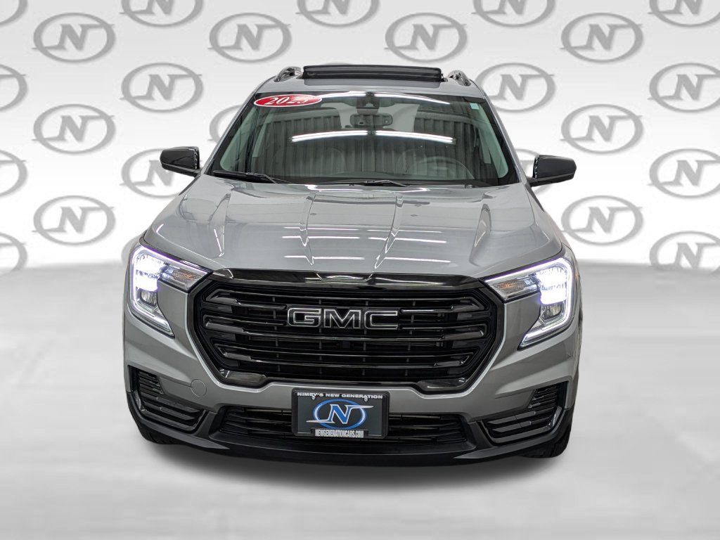 Used 2023 GMC Terrain SLE w/ Driver Convenience Package AWD/4WD image 24