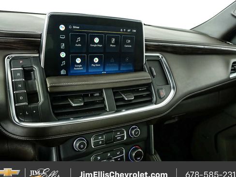 Used 2022 Chevrolet Tahoe Z71 w/ Luxury Package AWD/4WD image 13