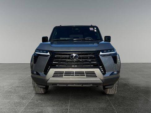 Used 2026 Lexus GX 550 AWD/4WD image 3