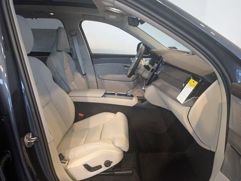New 2026 Volvo XC90 B6 Ultra w/ Protection Package AWD/4WD image 31