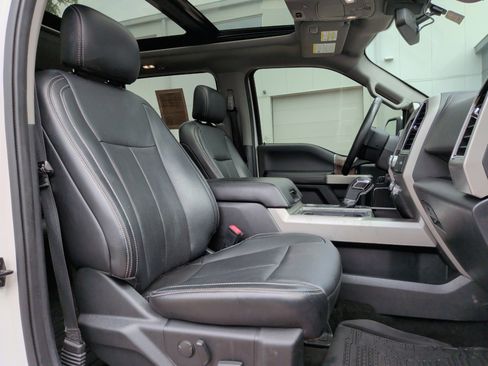 Used 2019 Ford F150 Lariat w/ Equipment Group 502A Luxury image 35