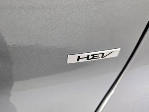 Used 2023 Kia Niro EX image 28