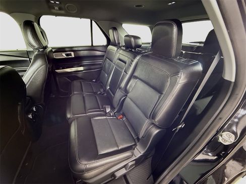 Used 2021 Ford Explorer Limited w/ Equipment Group 301A image 23