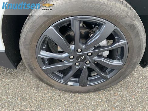 Certified 2024 Chevrolet Equinox RS AWD/4WD image 9