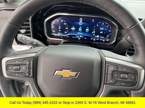 Used 2025 Chevrolet Silverado 1500 LT AWD/4WD image 29