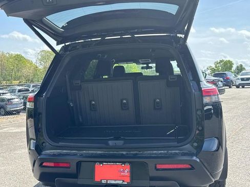 New 2026 Nissan Pathfinder Rock Creek AWD/4WD image 13