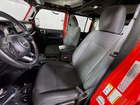 Used 2018 Jeep Wrangler Unlimited Sport S AWD/4WD image 24