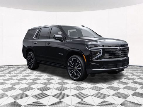 Used 2025 Chevrolet Tahoe High Country image 15