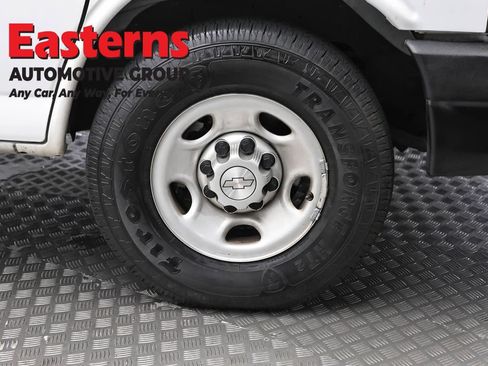 Used 2023 Chevrolet Express 2500 Extended w/ Driver Convenience Package RWD image 28