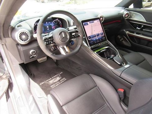 Used 2022 Mercedes-Benz SL 63 AMG 4MATIC image 12