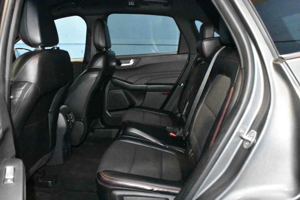 Used 2024 Ford Escape ST-Line w/ Tech Pack #1 FWD image 19
