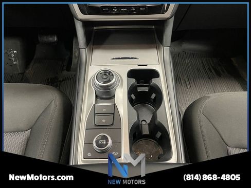 Used 2022 Ford Explorer XLT w/ Class IV Trailer Tow Package image 9