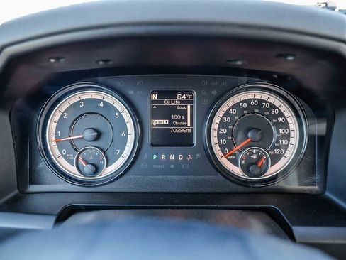 Used 2019 RAM 1500 Classic SLT image 23